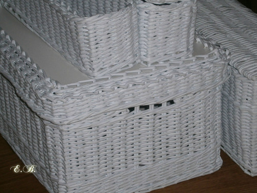 Souprava bílých košíčků — foto 2