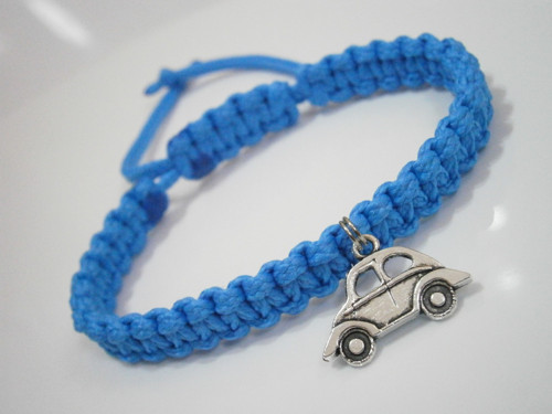 Modrý drhaný náramek s autem (Unisex) — foto 3