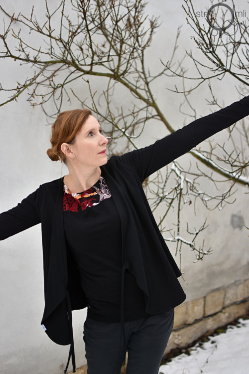 Černý kabátek, vel. L — foto 5