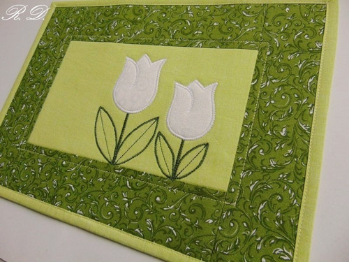 Bílé tulipány ... prostírání — foto 4