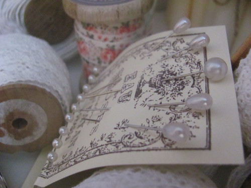 Antique épingle - plato perleťových špendlíků — foto 3