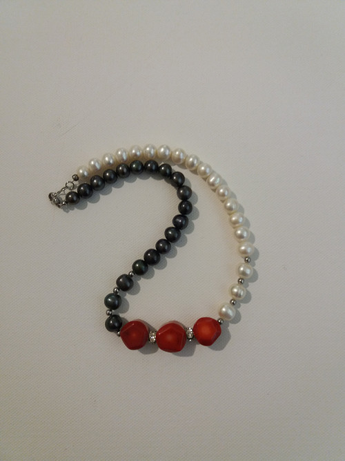 Black, red & white II. — foto 2