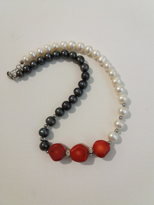Black, red & white II. — foto 3
