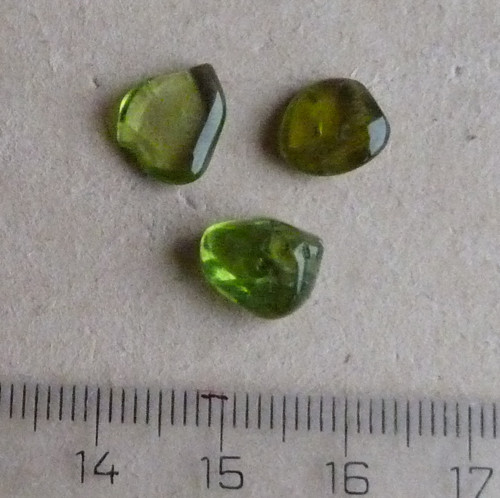 Peridot - olivín - 3 ks — foto 4