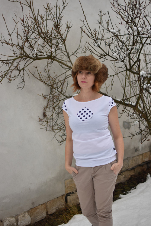 Bílé s puntíkatým kolem vel. L — foto 2