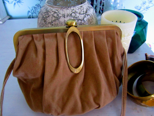 Kabelka rámová camel — foto 3