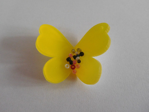 Přívěsek - plast — foto 2
