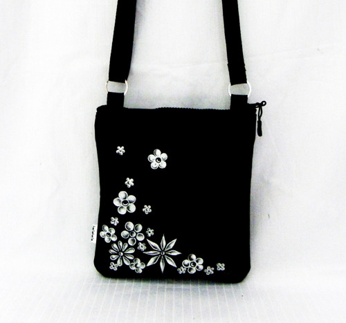Malá crossbody-*černobílá elegantní* — foto 2