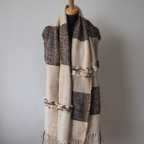 Mléčná i hořká - ručně tkaný pléd / maxišála — foto 4