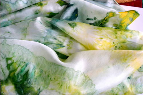 Pampelišková hedvábná šála 180x45 — foto 4