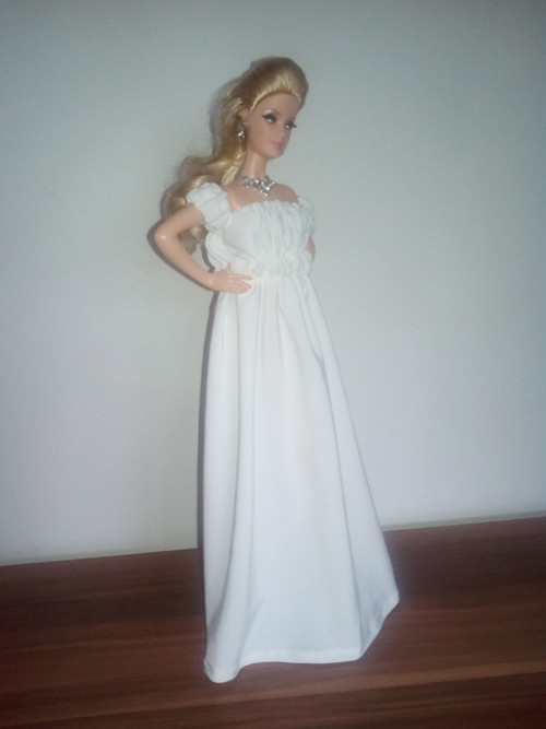 Šaty pro Barbie — foto 2