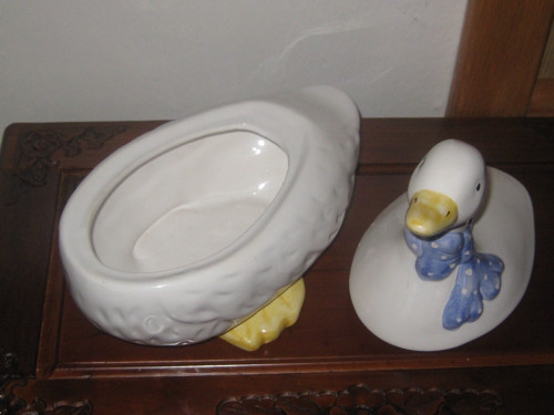 Velká porcelánová dóza-husa — foto 4