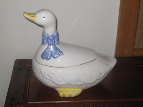 Velká porcelánová dóza-husa — foto 5