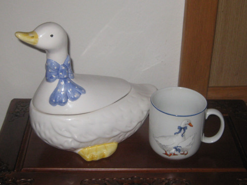 Velká porcelánová dóza-husa — foto 6