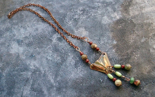 Náhrdelník z mědi a minerálů — foto 2