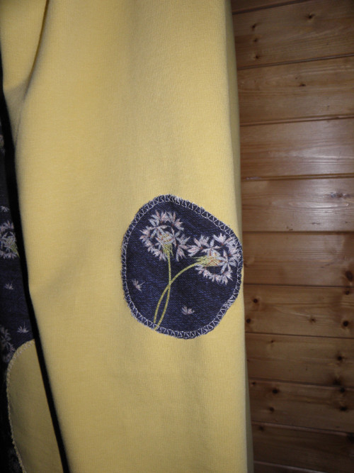 Mikina s pampeliškami — foto 4