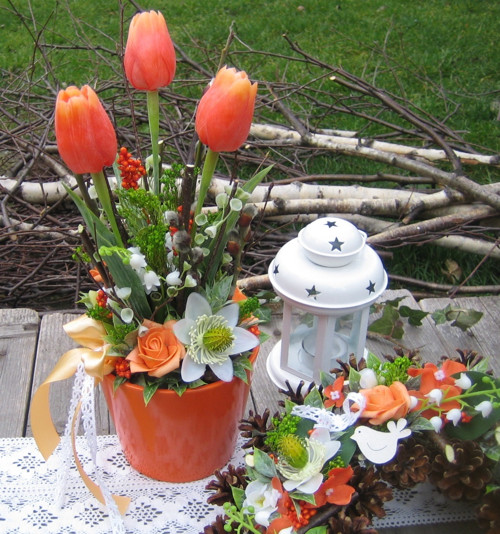 Tulipány, růže, čemeřice a ptáčci — foto 3