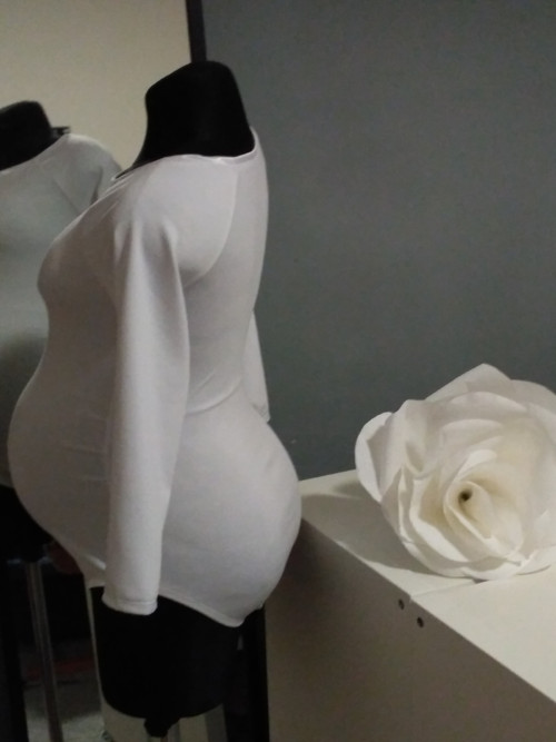 Bílé body na přání... těhotenské — foto 3