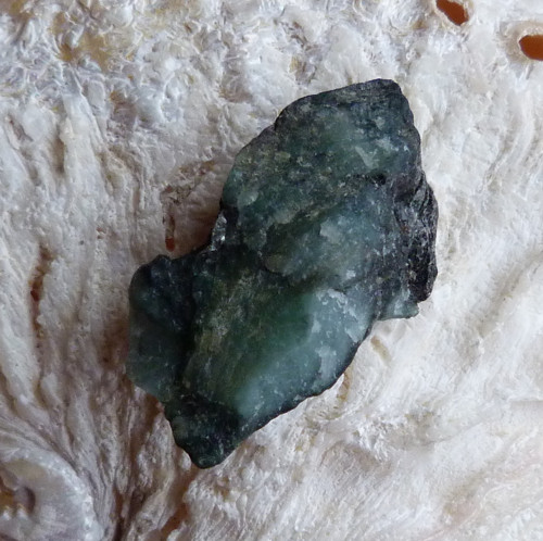 Smaragd surový - 3,8 cm — foto 3