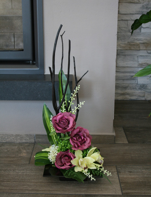 Ikebana s růžemi a orchidejemi — foto 2