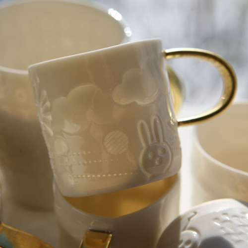 Na slunce s Karlem (porcelán) — foto 5