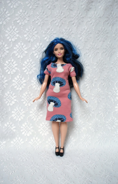 Šaty pro Barbie 2016 - curvy - baculku — foto 2