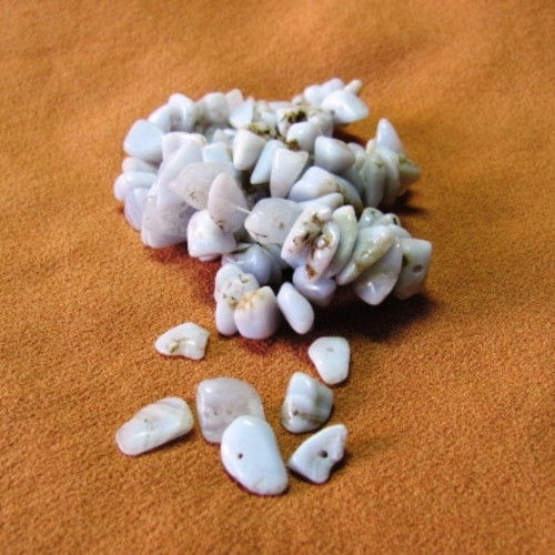Chalcedon - tromlované kousky - návlek 40 cm — foto 2