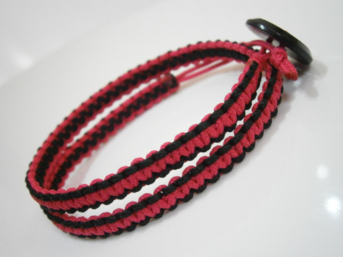 Dvojitý oboustranný neonový náramek (macramé) — foto 2