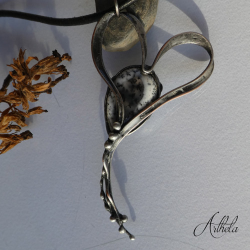 Frozen Heart - přírodní merlinit — foto 2