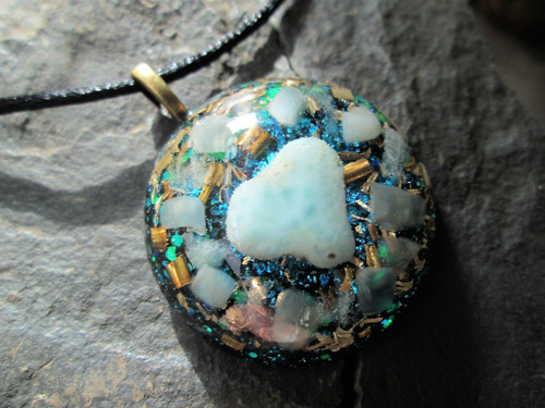Orgonit ,, Andělského průvodce " larimar, adulár — foto 2