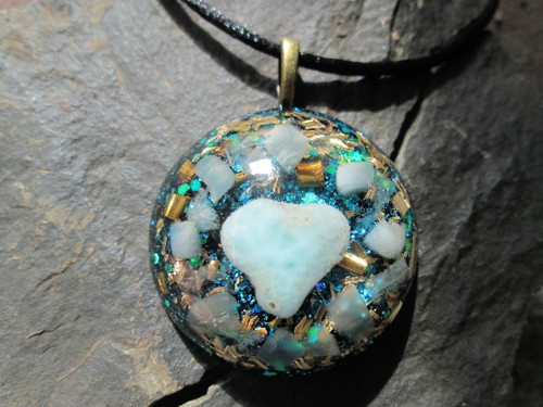 Orgonit ,, Andělského průvodce " larimar, adulár — foto 5
