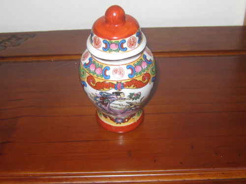 Porcelánová dózička Orient — foto 2