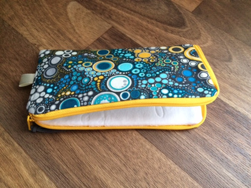 Obal na mobil - tyrkysovožluté bublinky — foto 2