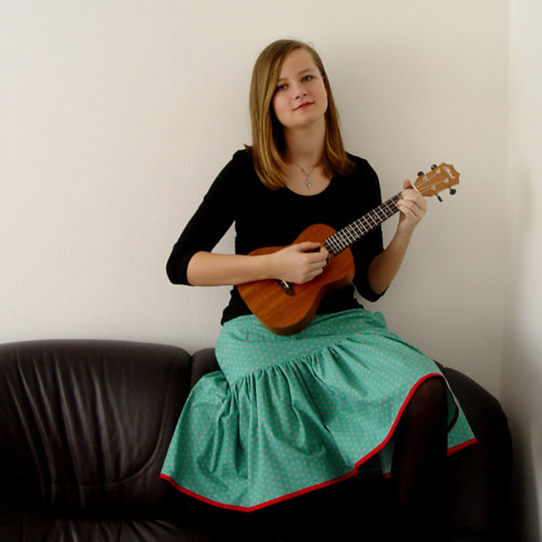 SNÍT O HUDBĚ - ukulele sukně — foto 4