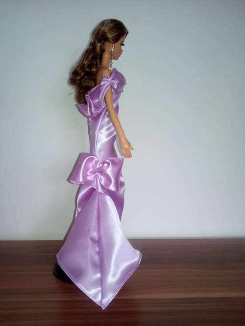 Lila šaty pro Barbie — foto 2