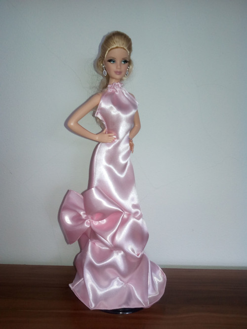 Růžové šaty pro Barbie — foto 2
