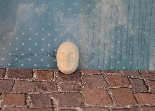Hlavička bílá porcelánová — foto 3
