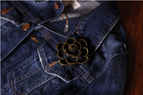 Brož Dark blue — foto 2