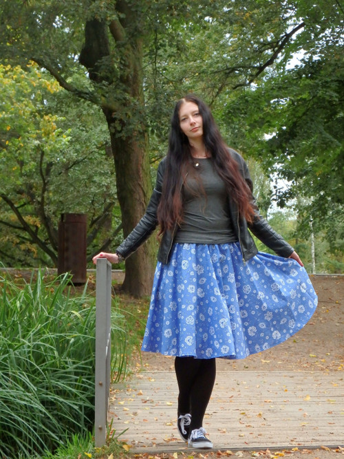 Opravdická kolová bleděmodrá — foto 3