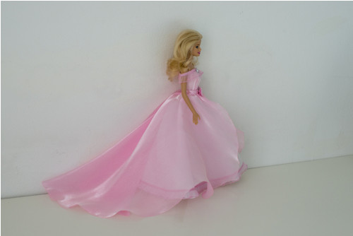 Šaty pro Barbie — foto 4