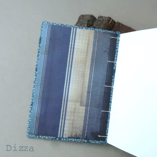 Notes V zajetí chryzantém — foto 6