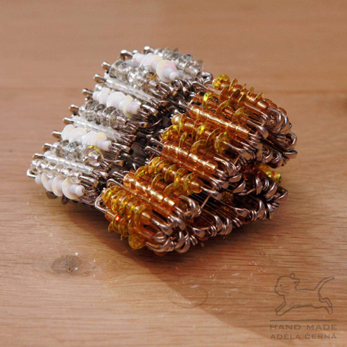Pin gold — foto 2