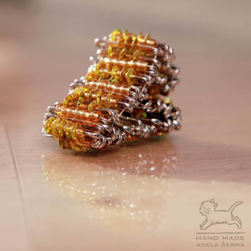Pin gold — foto 4