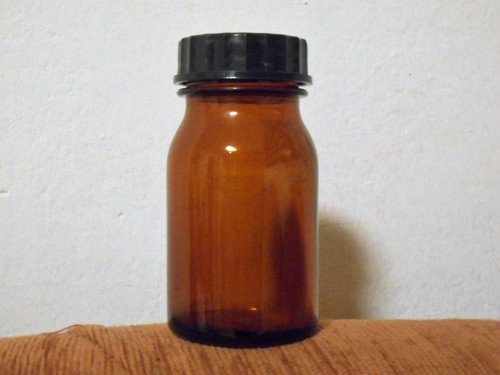 Lahvičky z hnědého skla — foto 2