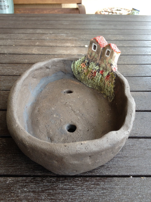 Keramická miska s domečky — foto 2