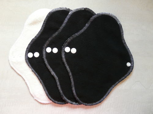 Intimní vložka - 22 cm - Černá — foto 2