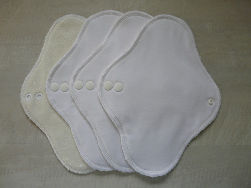 Intimní vložka - 22 cm - Bílá — foto 2