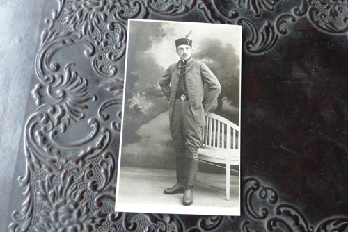 Sokol... stará fotografie — foto 2