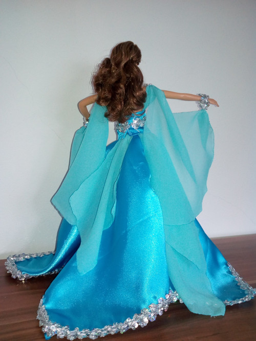 Antické šaty pro Barbie — foto 2