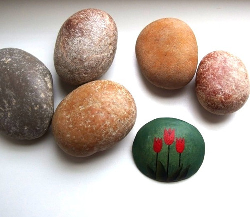 Brož s tulipány — foto 3